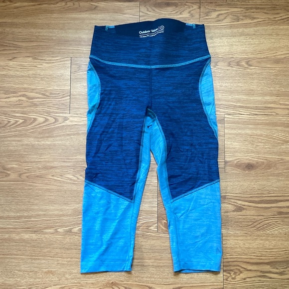 Outdoor voices 3/4 leggings - Picture 1 of 3